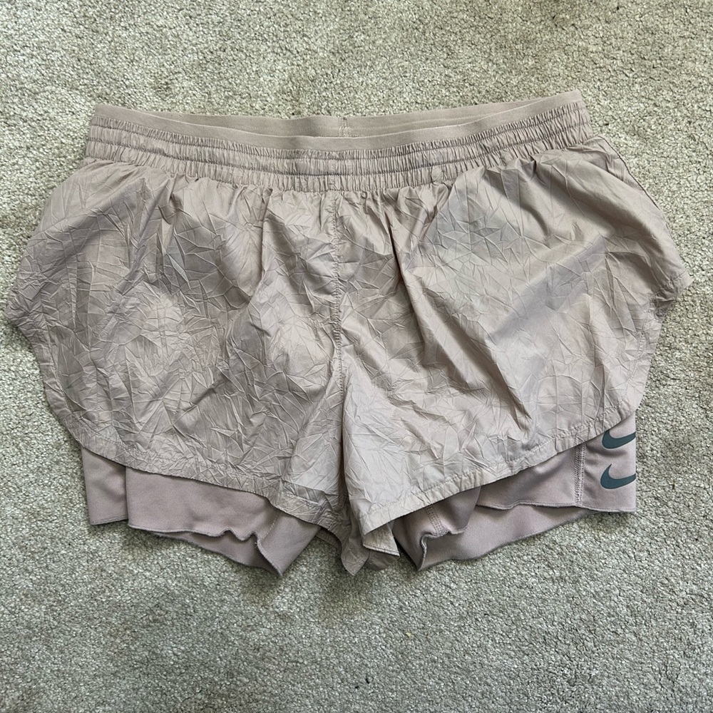 Nike dri-fit shorts size medium